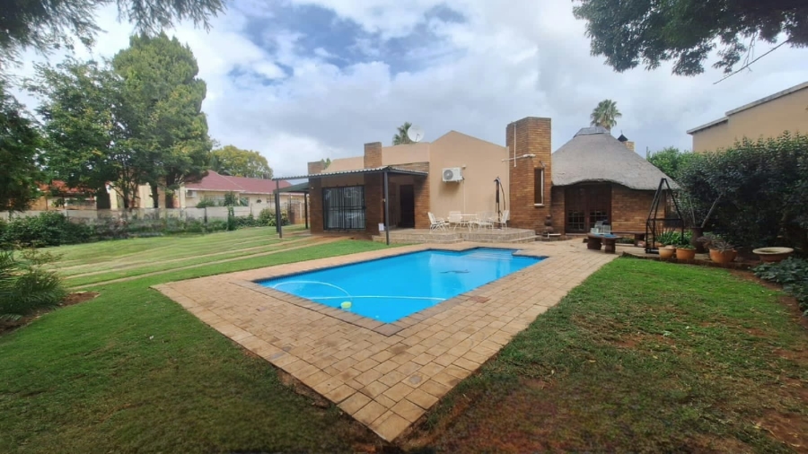 3 Bedroom Property for Sale in Meiringspark Ext 4 North West